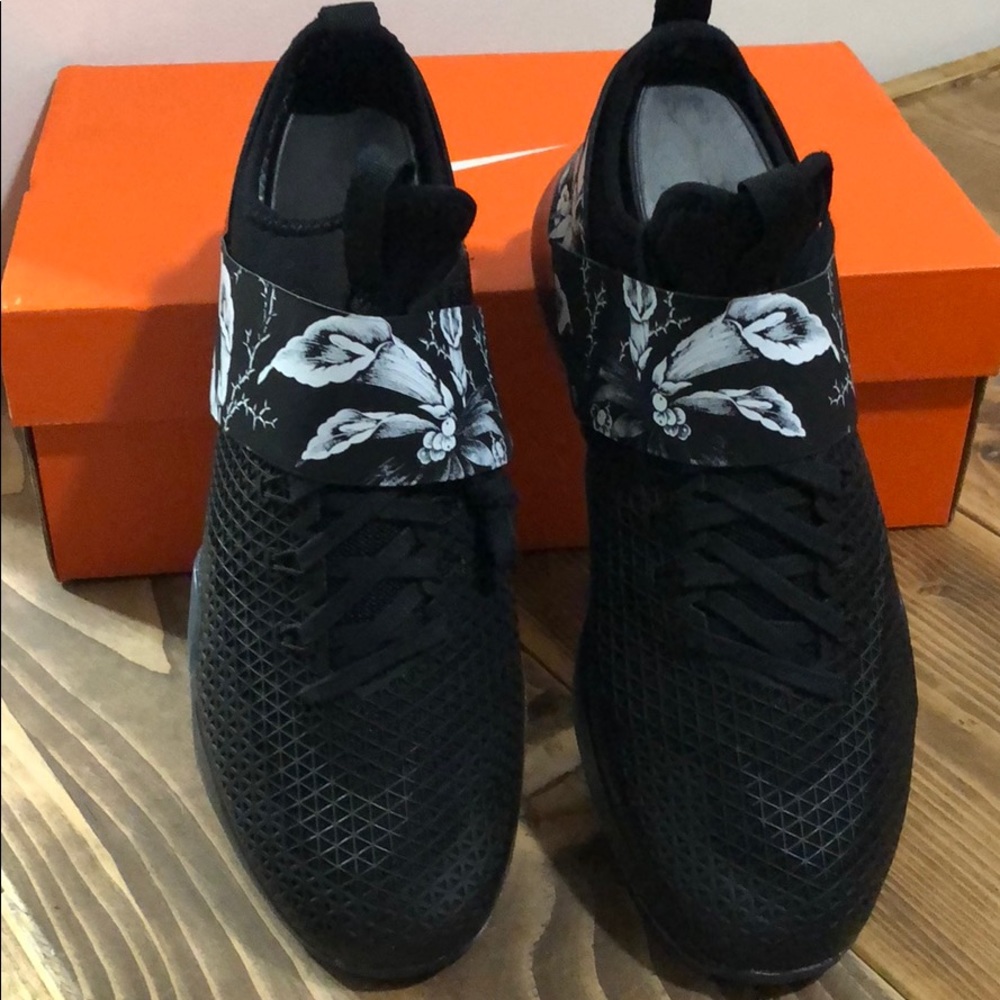 Women’s Nike Air Zoom Strong Amp Gym SZ 7 & 8 - Picture 7 of 8